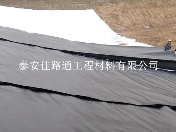 堤壩工程修復(fù)防滲土工膜須注意哪些方面？