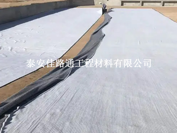 膨潤土防水毯施工注意事項(xiàng)：細(xì)致入微，確保無憂